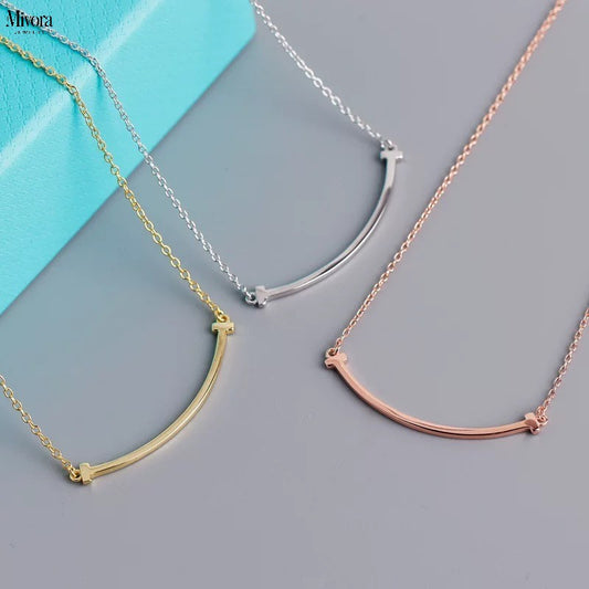 Mivora® SMILE ARC NECKLACE