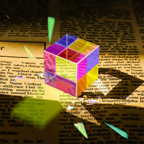 Dichroic Glass Gemstone DICE D6