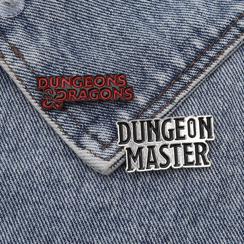 DUNGEONS AND DRAGONS METAL ENAMEL PIN